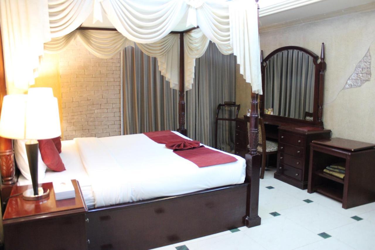 Oriental Corner Hotel Apartments Llc Дубай Екстериор снимка