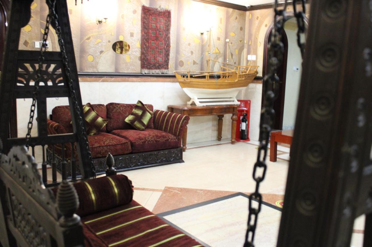 Oriental Corner Hotel Apartments Llc Дубай Екстериор снимка